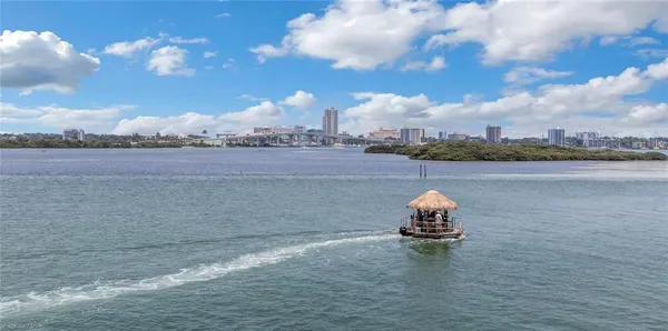 $3,000 | 868 Bayway Boulevard, Unit 312, Clearwater, FL 33767