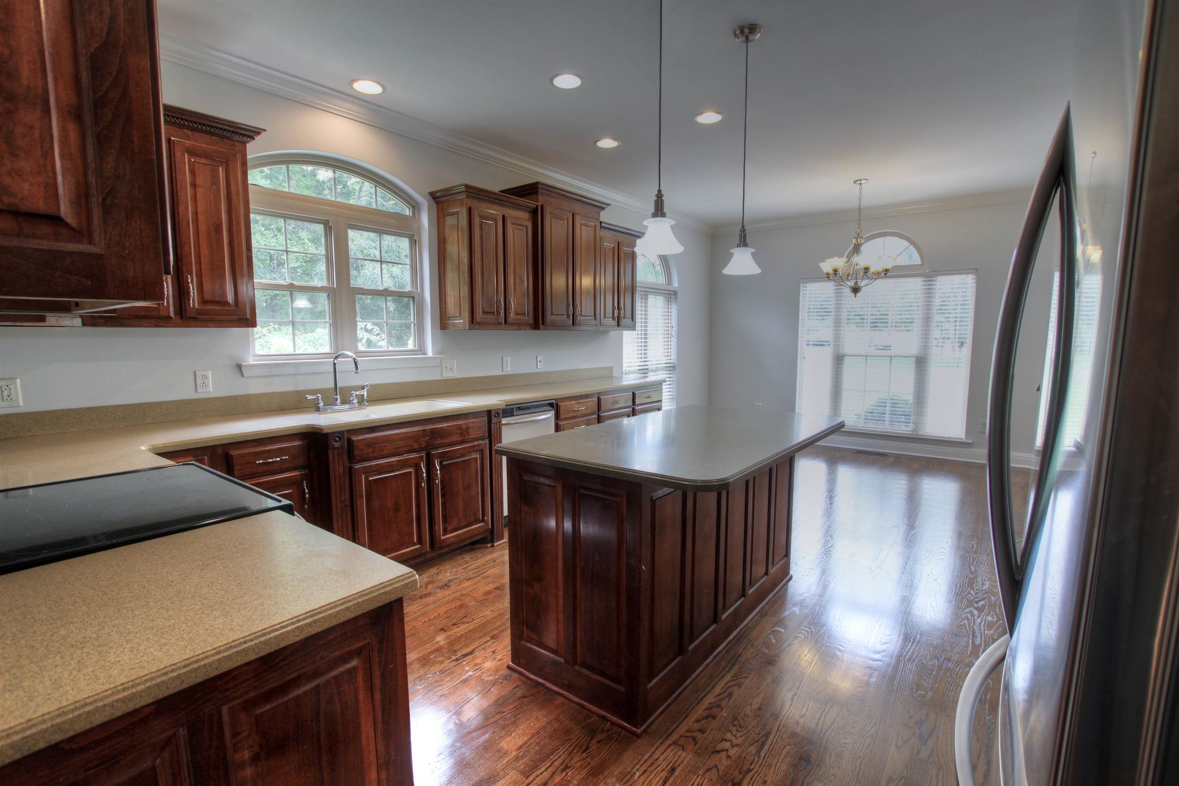 5995 Ocala Road Murfreesboro, TN 37128 - Photo 7 of 30 Gallery Image 7