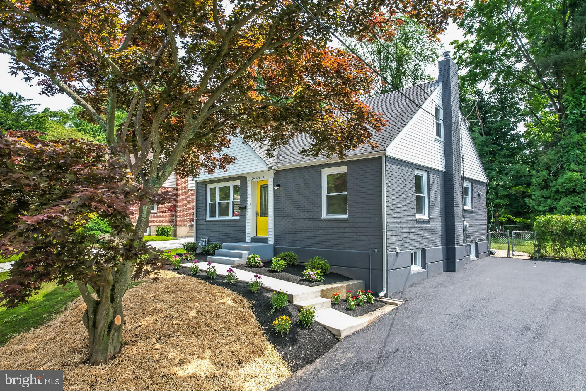 265 Golf Hills Road Havertown, PA 19083 - Photo 3 of 36