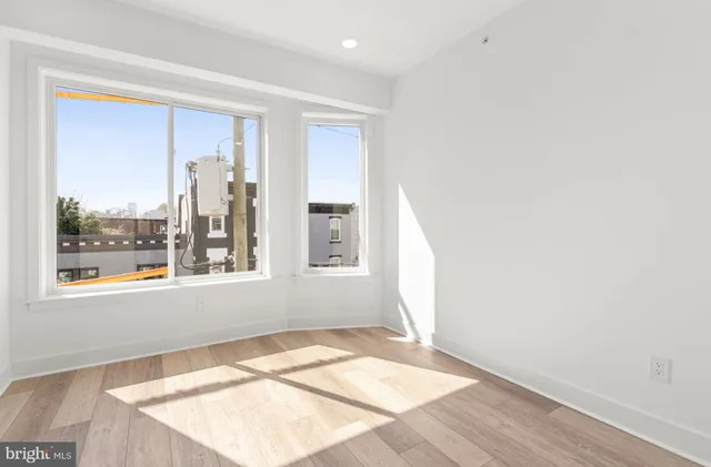 $2,800 | 5034 Florence Avenue, Unit 1, Philadelphia, PA 19143