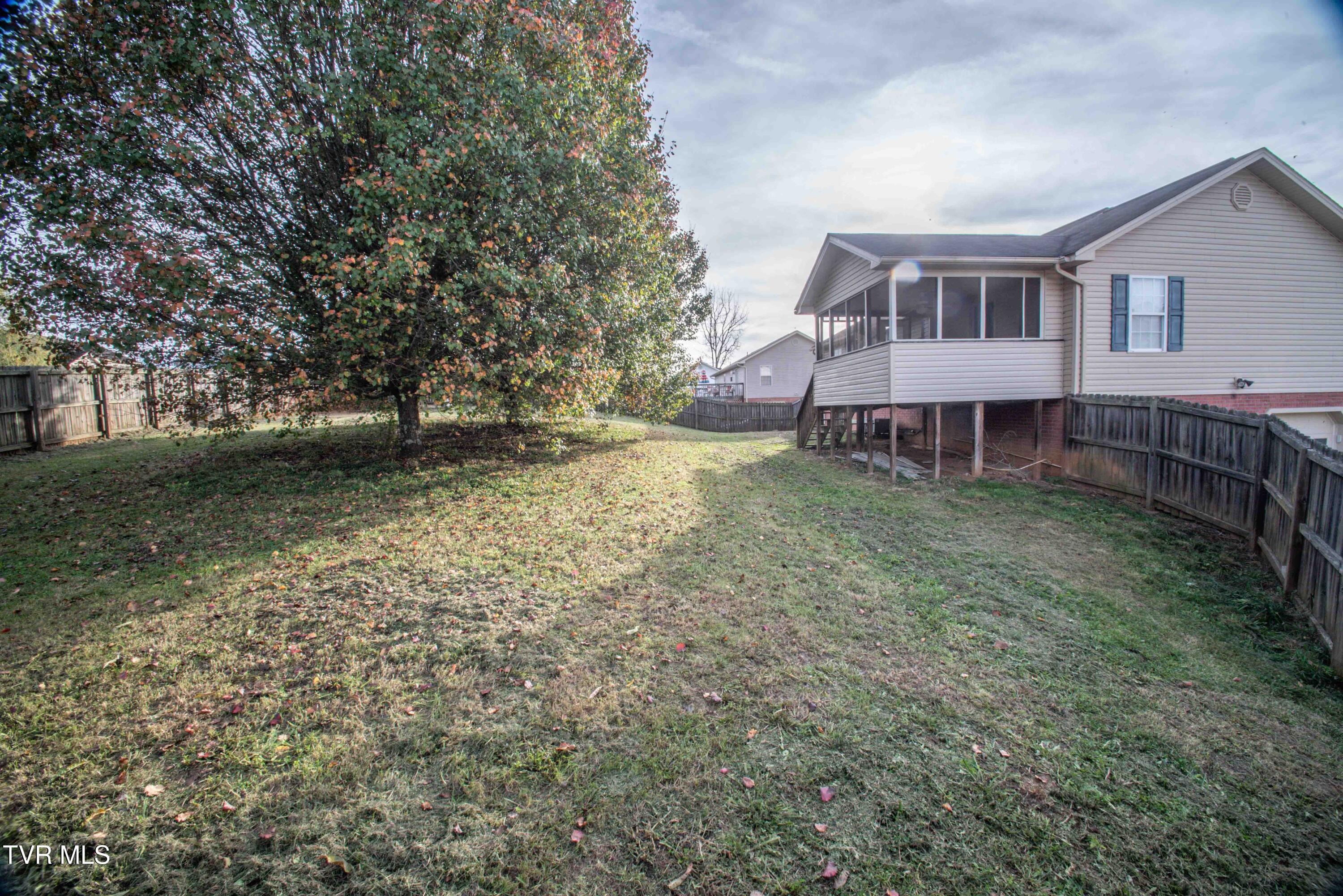 342 Ford Creek Road Gray, TN 37615 - Photo 28 of 36 342 Ford Creek Rd_-29