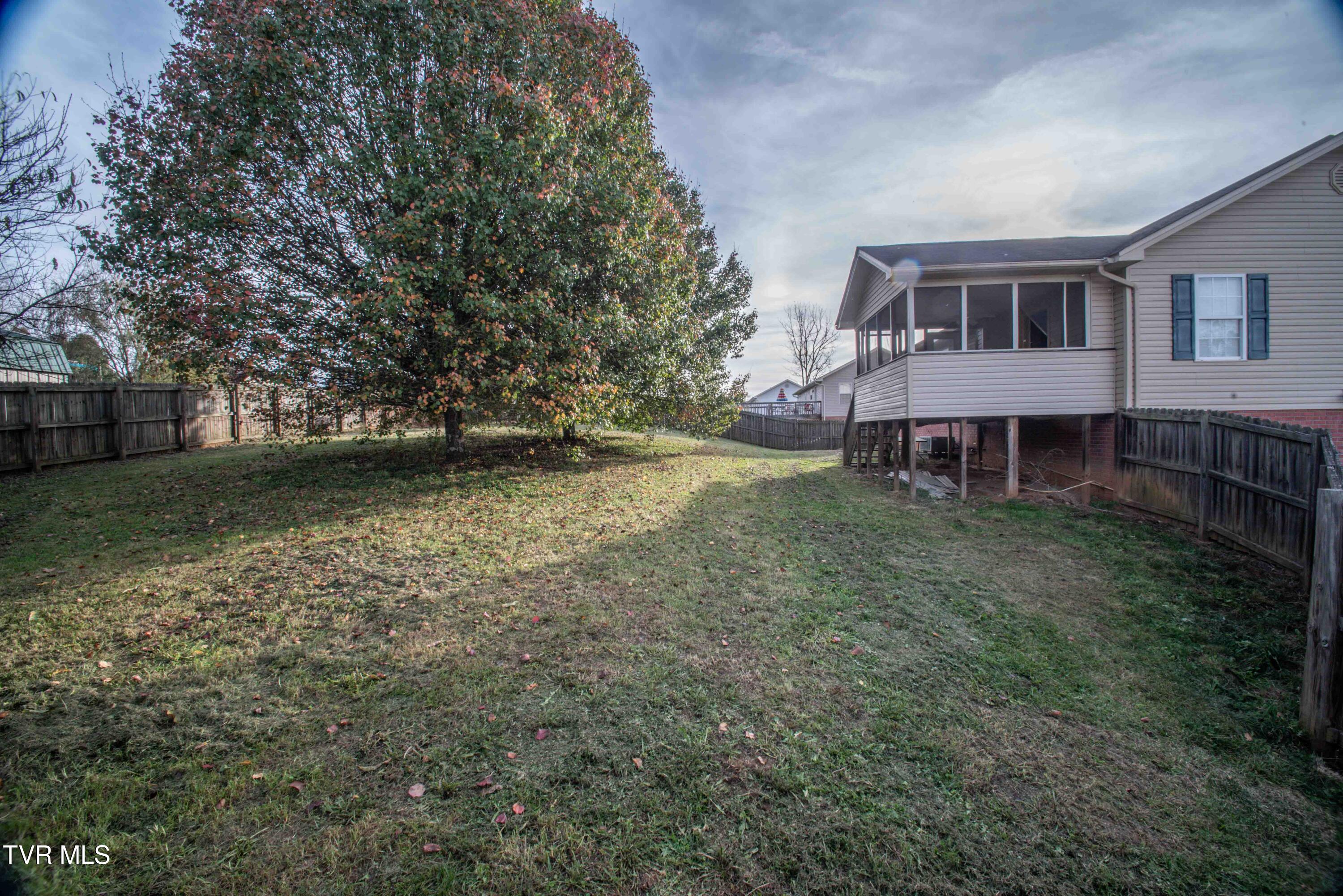 342 Ford Creek Road Gray, TN 37615 - Photo 29 of 36 342 Ford Creek Rd_-30