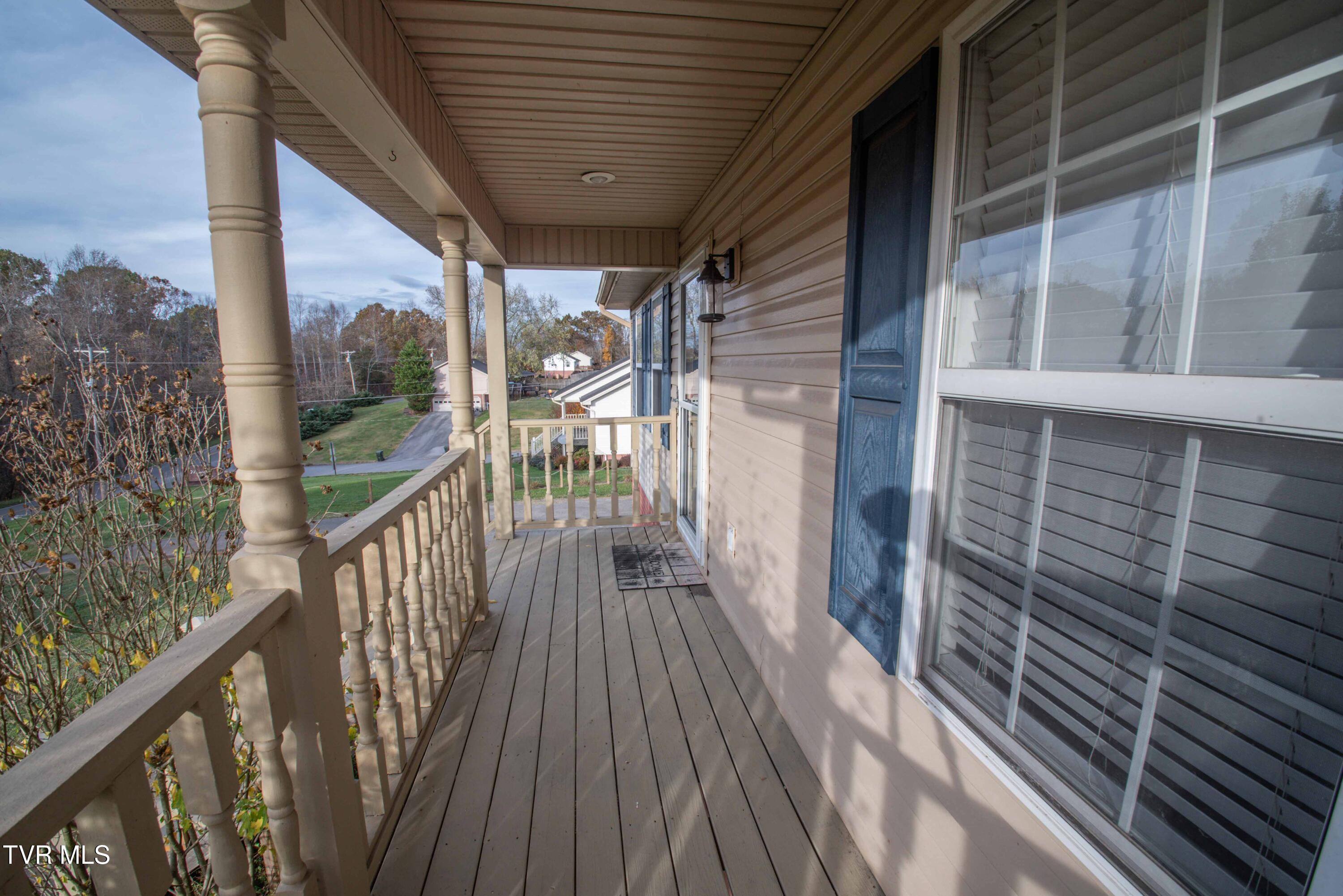 342 Ford Creek Road Gray, TN 37615 - Photo 31 of 36 342 Ford Creek Rd_-32