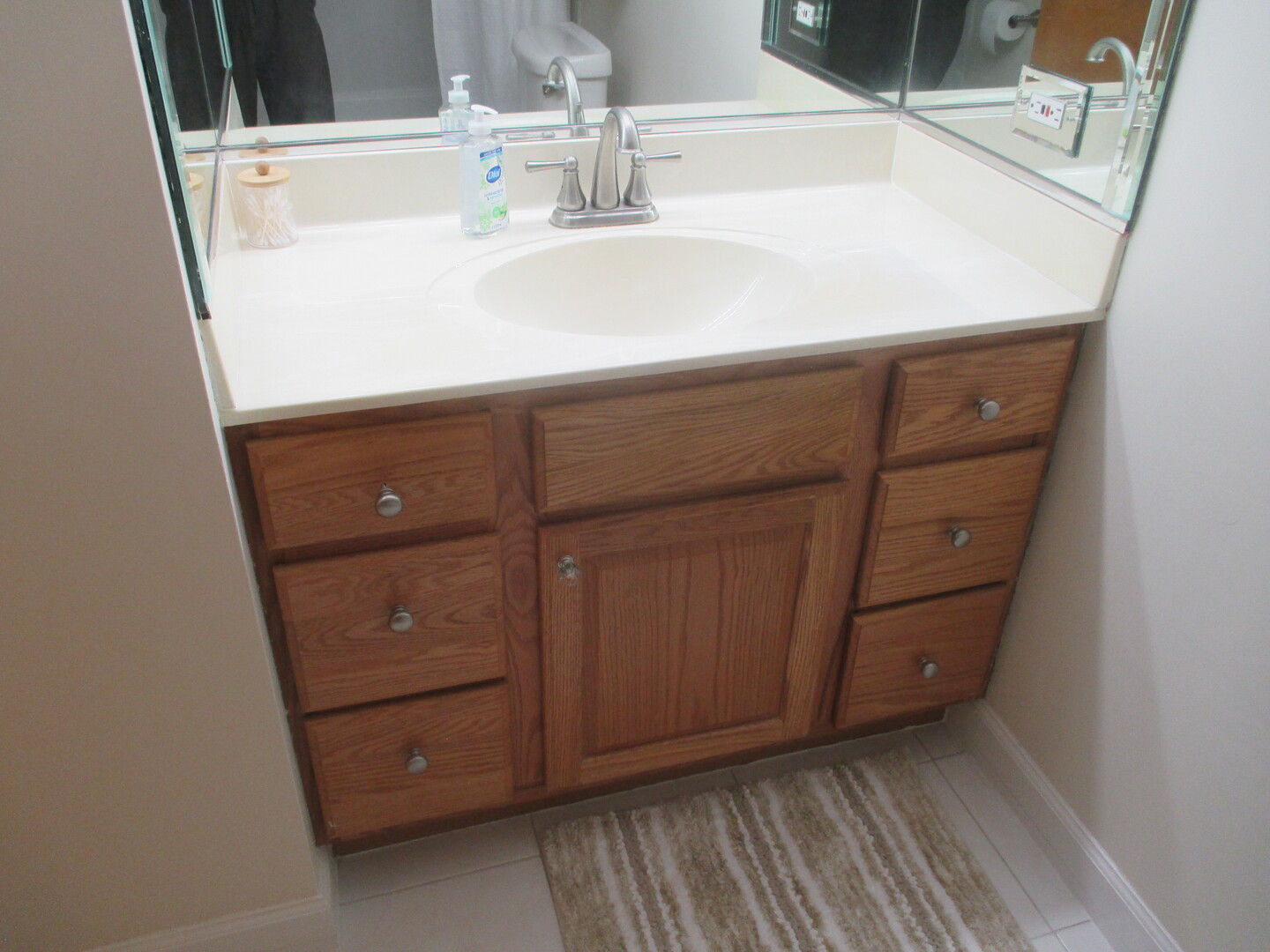 1321 South Finley Road, Unit 211 Lombard, IL 60148 - Photo 19 of 28