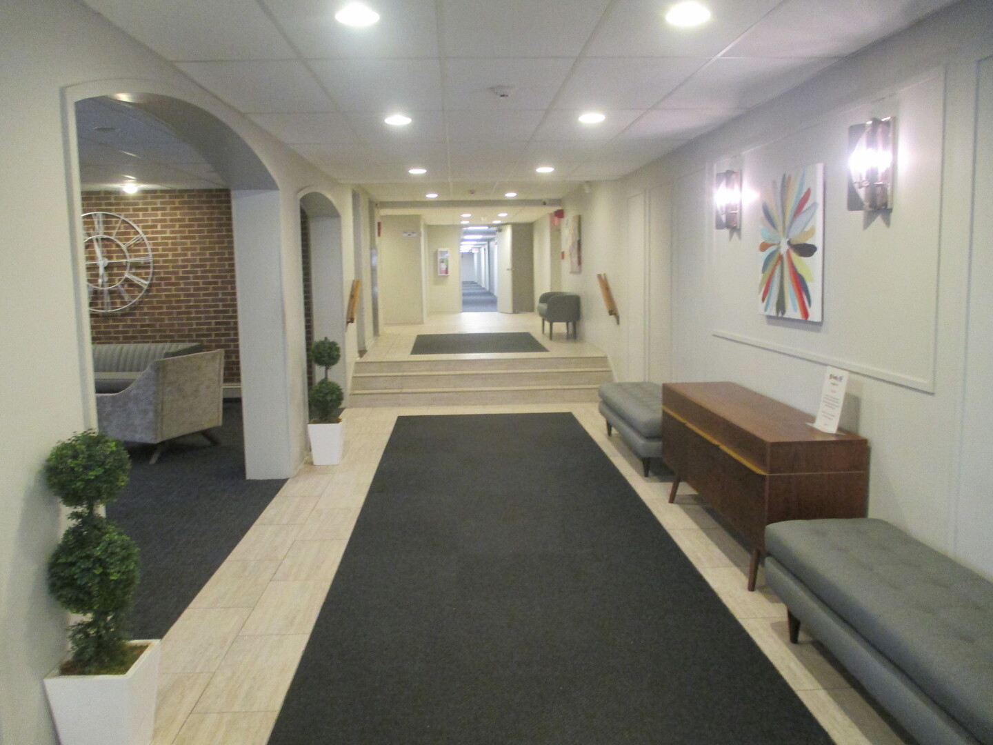 1321 South Finley Road, Unit 211 Lombard, IL 60148 - Photo 4 of 28