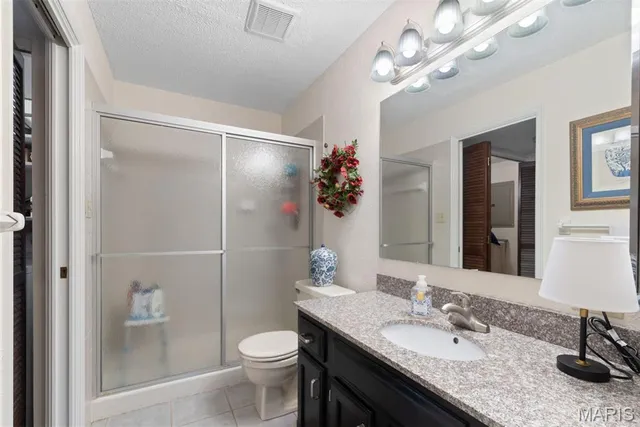 $339,900 | 1940 Meadowtree Lane, Unit 2, Kirkwood, MO 63122