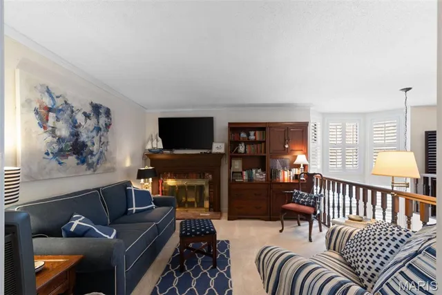 $339,900 | 1940 Meadowtree Lane, Unit 2, Kirkwood, MO 63122