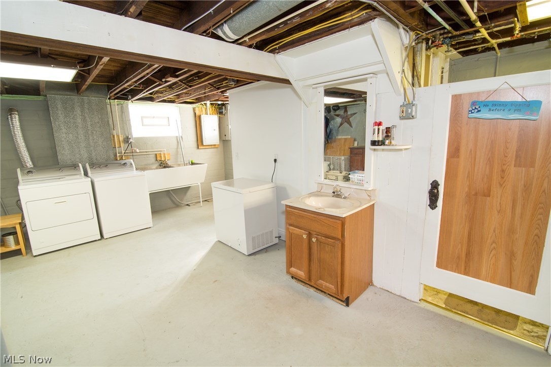 7003 Snow Road Parma, OH 44129 - Photo 26 of 28