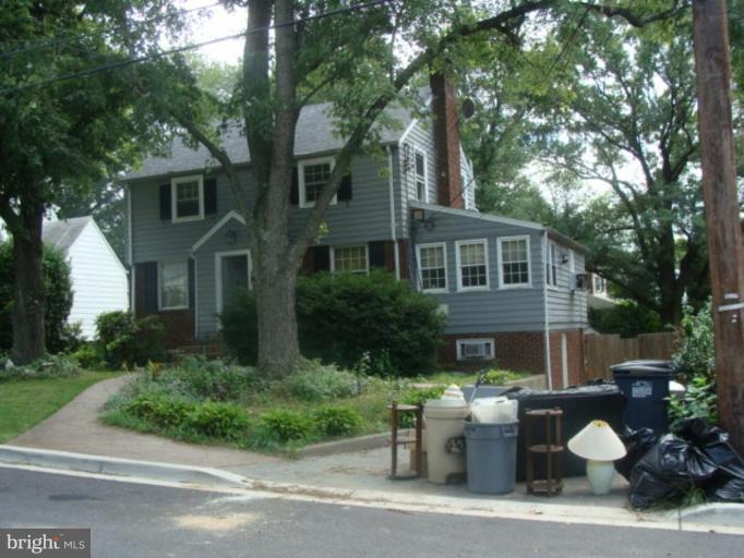 4103 Roanoke Road Hyattsville, MD 20782 - Photo 1 of 16 Exterior (Main)