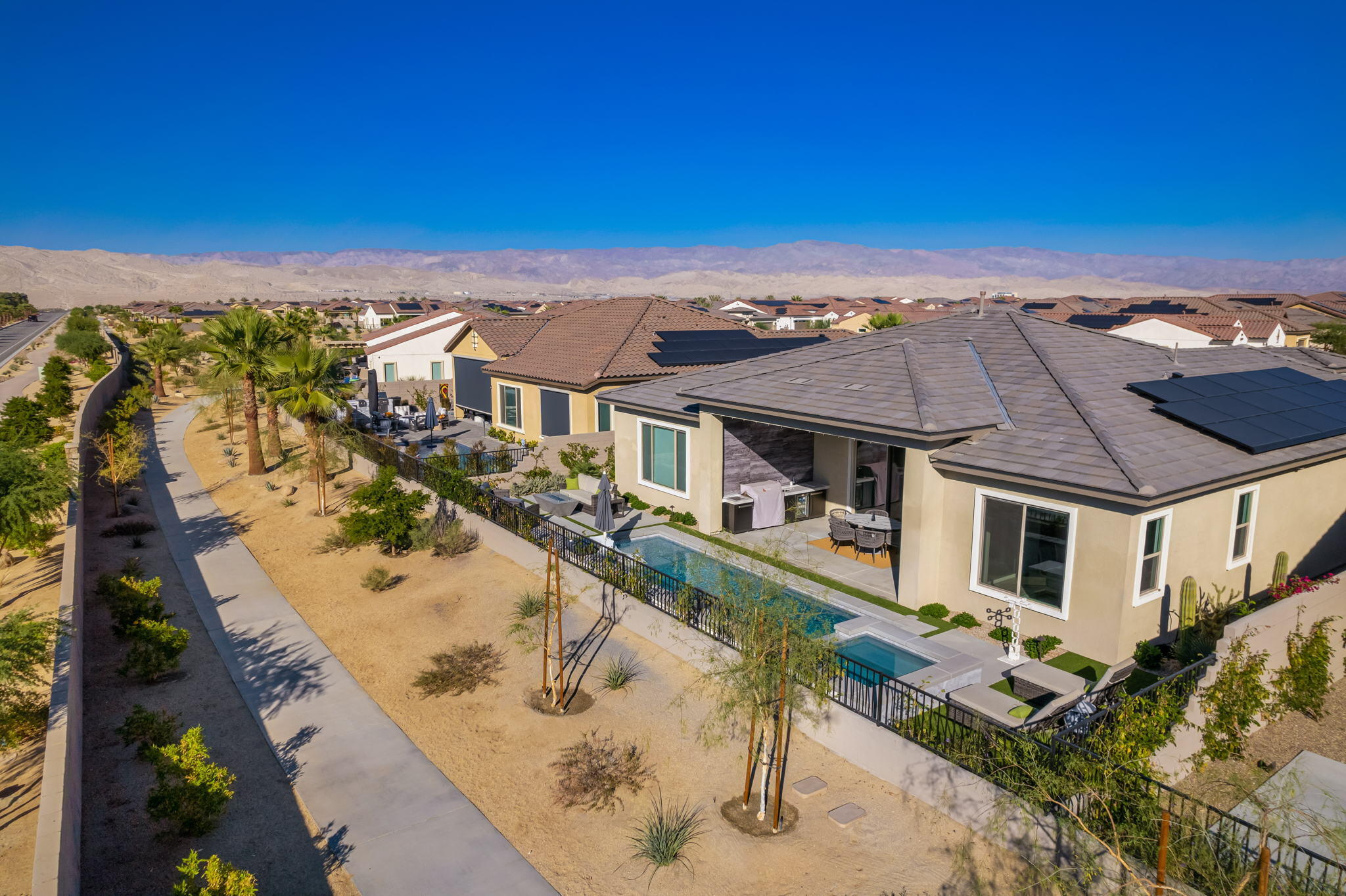 42 Burgundy Rancho Mirage, CA 92270 - Photo 24 of 89 17-web-or-mls-MWBurgundy1121_017