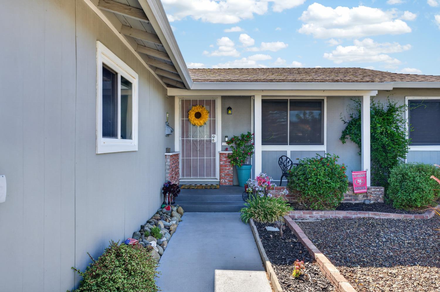 10648 Biscay Way Rancho Cordova, CA 95670 - Photo 3 of 33