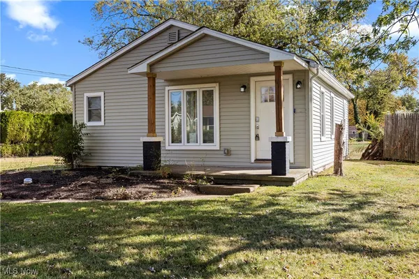 $189,000 | 224 Atwood Place, Huron, OH 44839