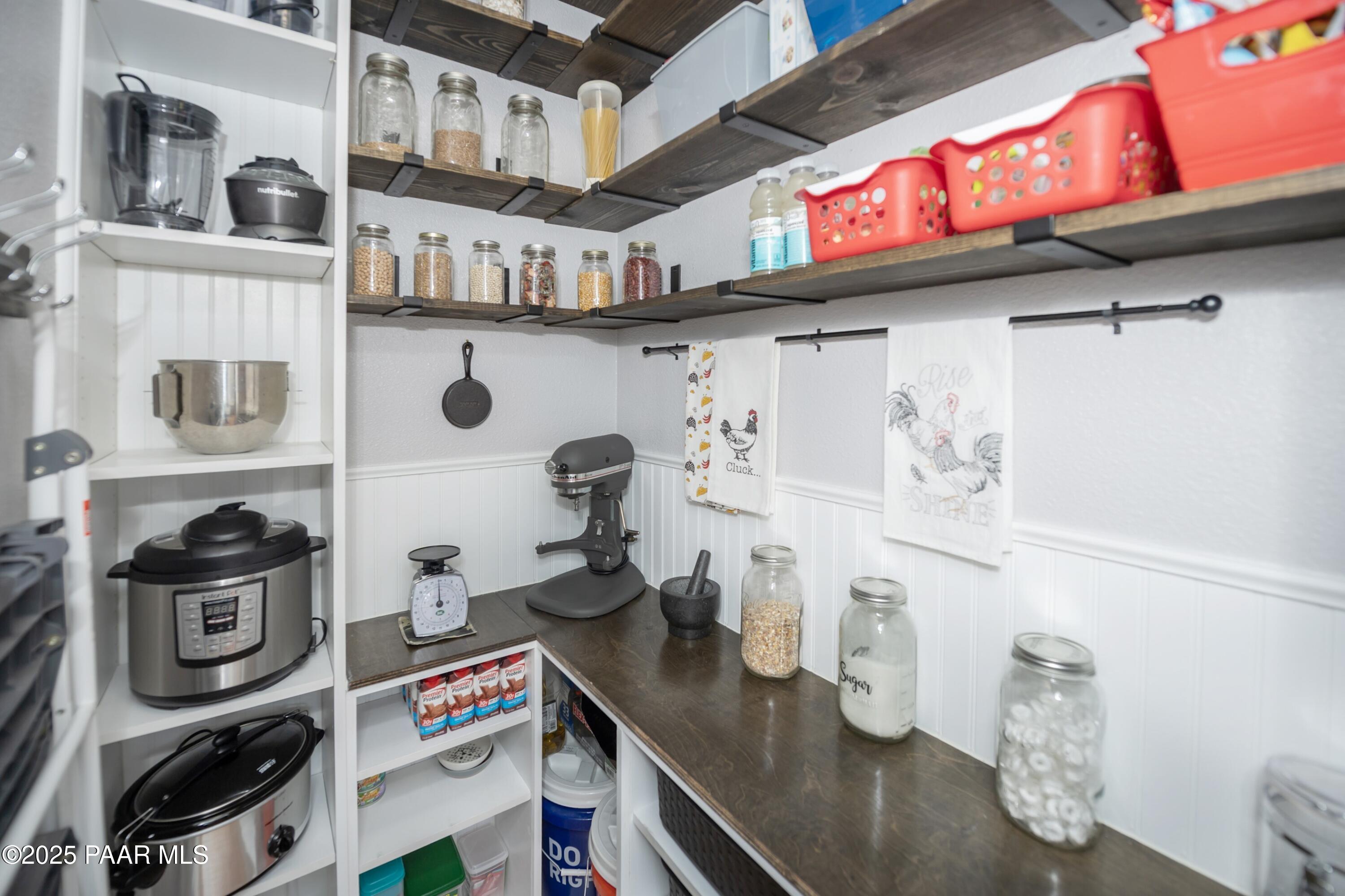 12320 Jacobs Road Mayer, AZ 86333 - Photo 12 of 37 Pantry