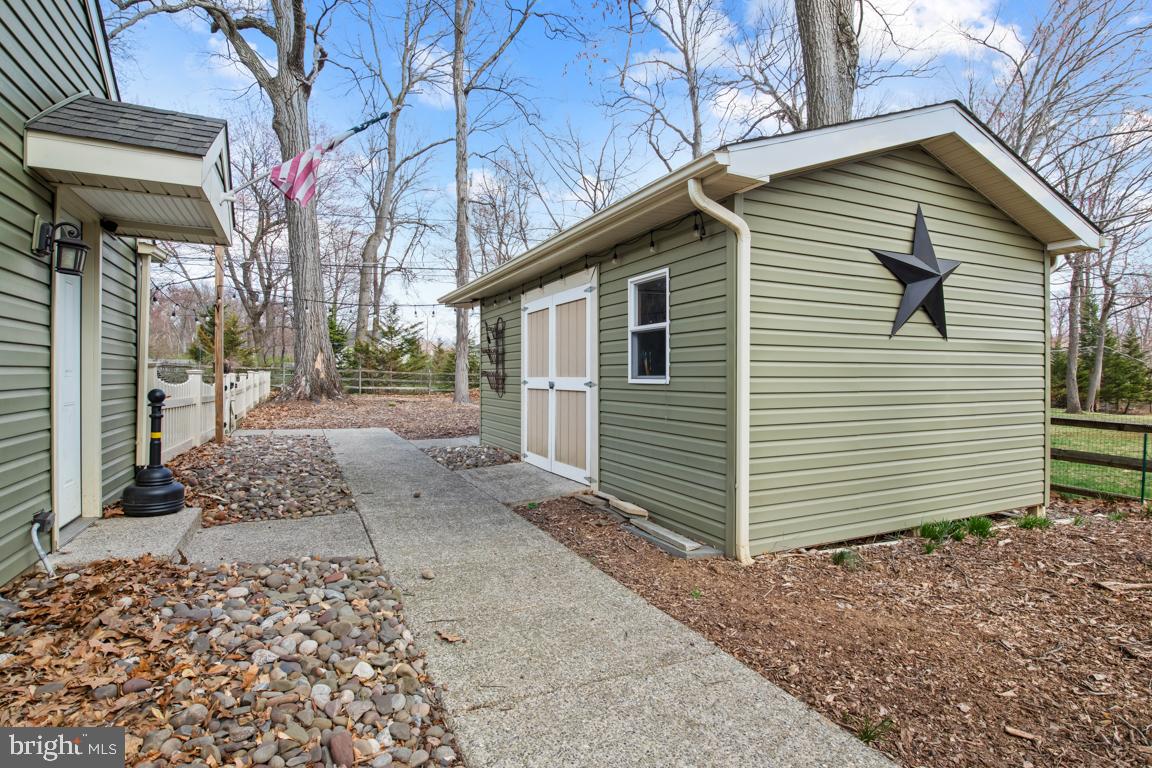 220 Hibbert Road North Wales, PA 19454 - Photo 32 of 39 Gallery Image 32