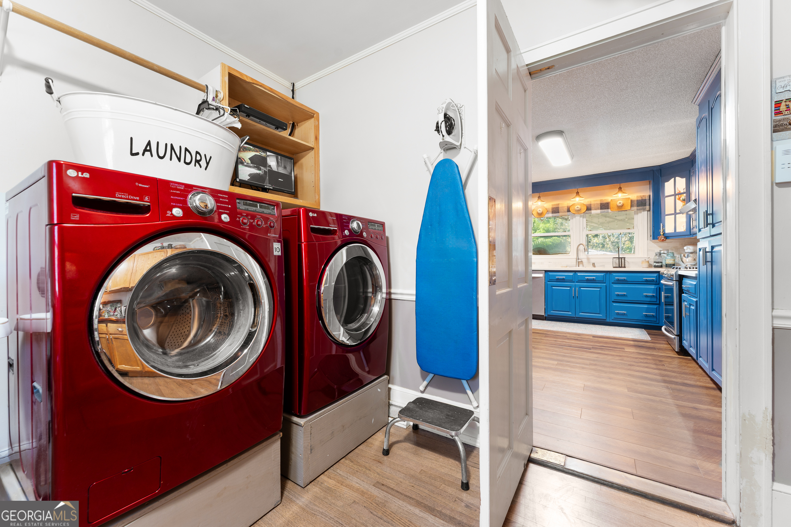 470 Benson Street Hartwell, GA 30643 - Photo 40 of 58 a utility room with dryer and washer