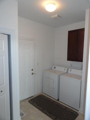 39W341 Preston Circle Geneva, IL 60134 - Photo 8 of 16 a bathroom with a sink and mirror