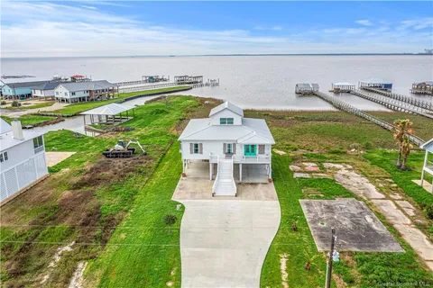 $799,999 | 3777 Lake Breeze Road, Lake Charles, LA 70605