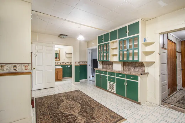 $189,900 | 520 East Thorn Street, Hastings, MI 49058