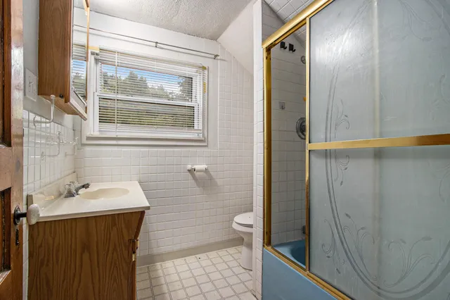 $189,900 | 520 East Thorn Street, Hastings, MI 49058