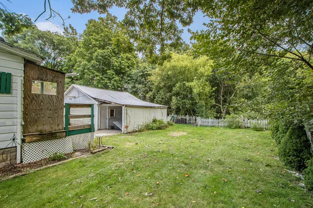 $189,900 | 520 East Thorn Street, Hastings, MI 49058