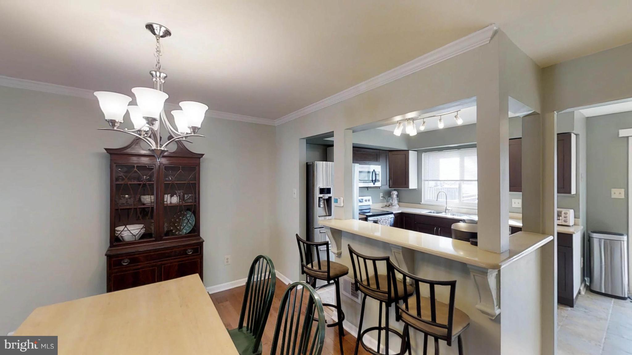 14924 Habersham Circle Silver Spring, MD 20906 - Photo 11 of 27 a dining room with furniture and window