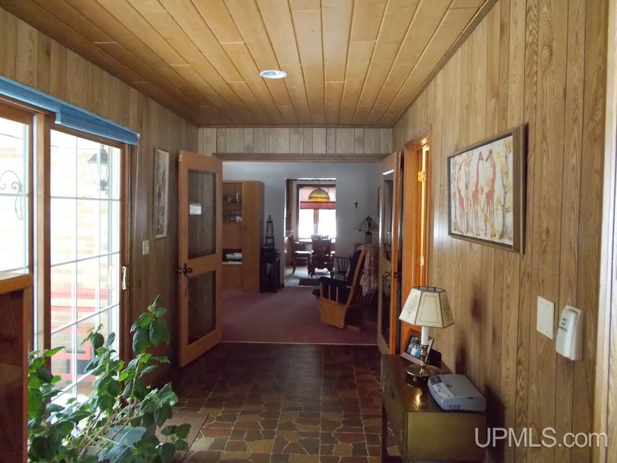 716 West Gulliver Lake Road Gulliver, MI 49840 - Photo 17 of 27