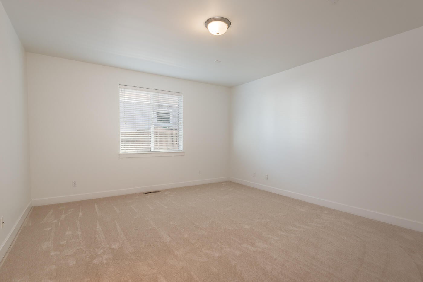 20402 Murphy Road Bend, OR 97702 - Photo 14 of 24 14