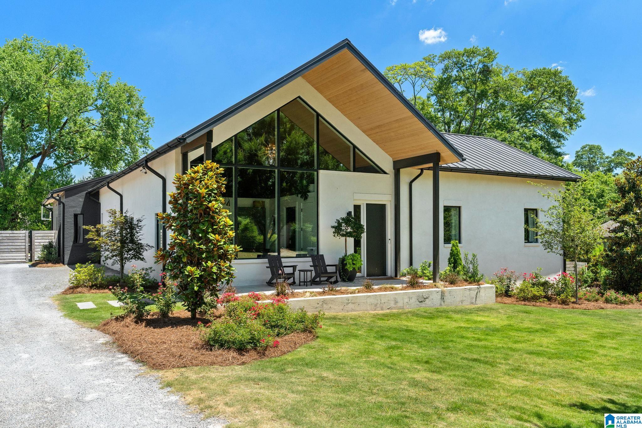 3208 Ridgely Drive Birmingham, AL 35243 - Photo 1 of 66 Gallery Image 1
