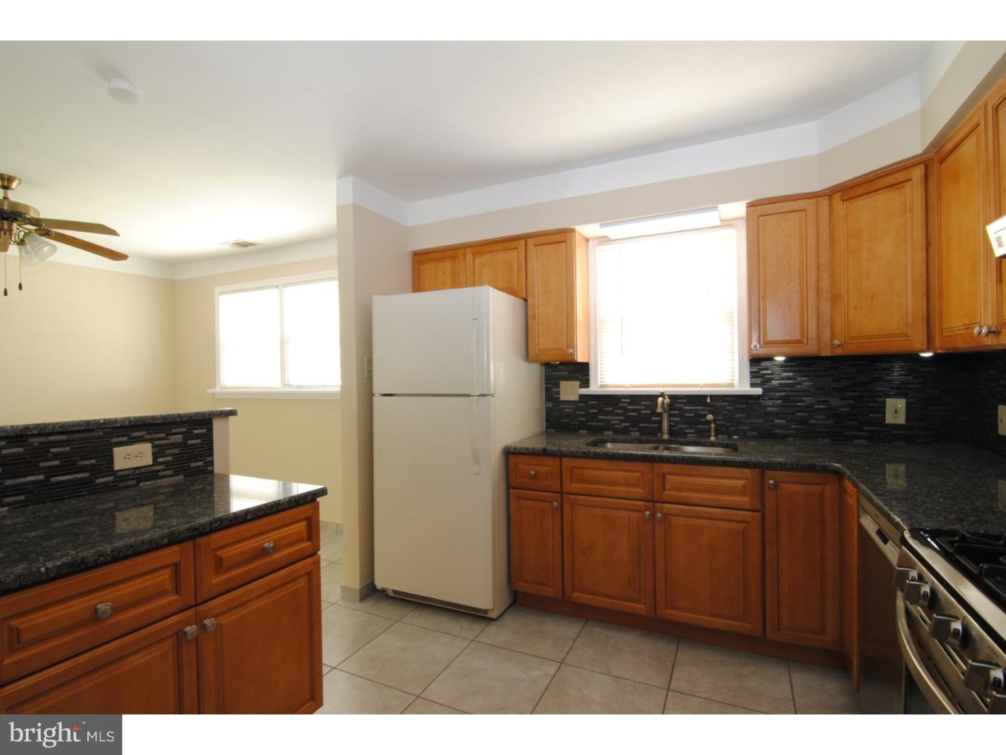763 Mueller Road Warminster, PA 18974 - Photo 10 of 25 Kitchen