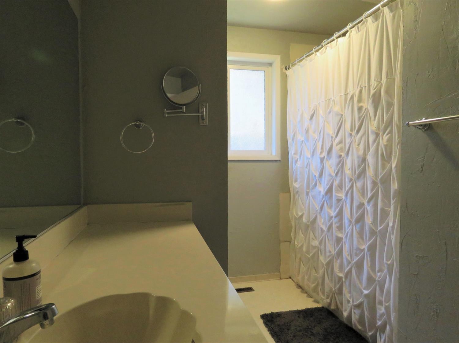 2072 Delta Waters Road Medford, OR 97504 - Photo 16 of 19 Additional Photo