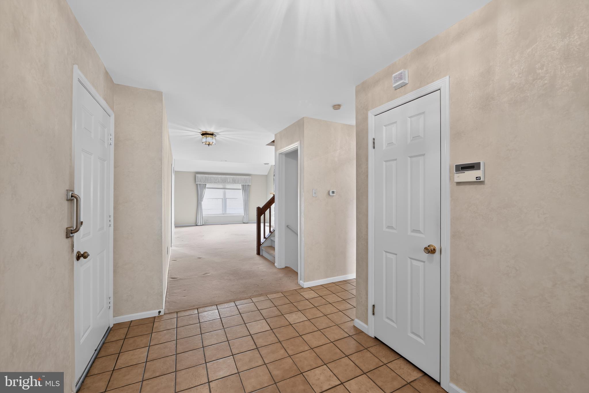 44 Hunters Run Newtown Square, PA 19073 - Photo 4 of 41