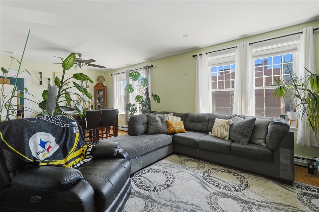 4 Chatham Place, Unit 3 Worcester, MA 01609 - Photo 4 of 32