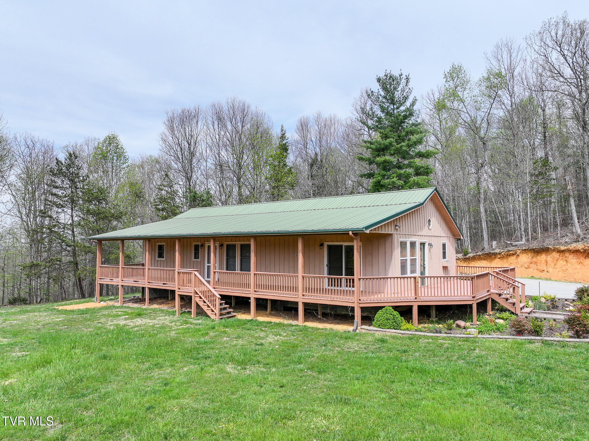 805 Fox Road Chuckey, TN 37641 - Photo 1 of 32 DJI_20260403112406_0042_D
