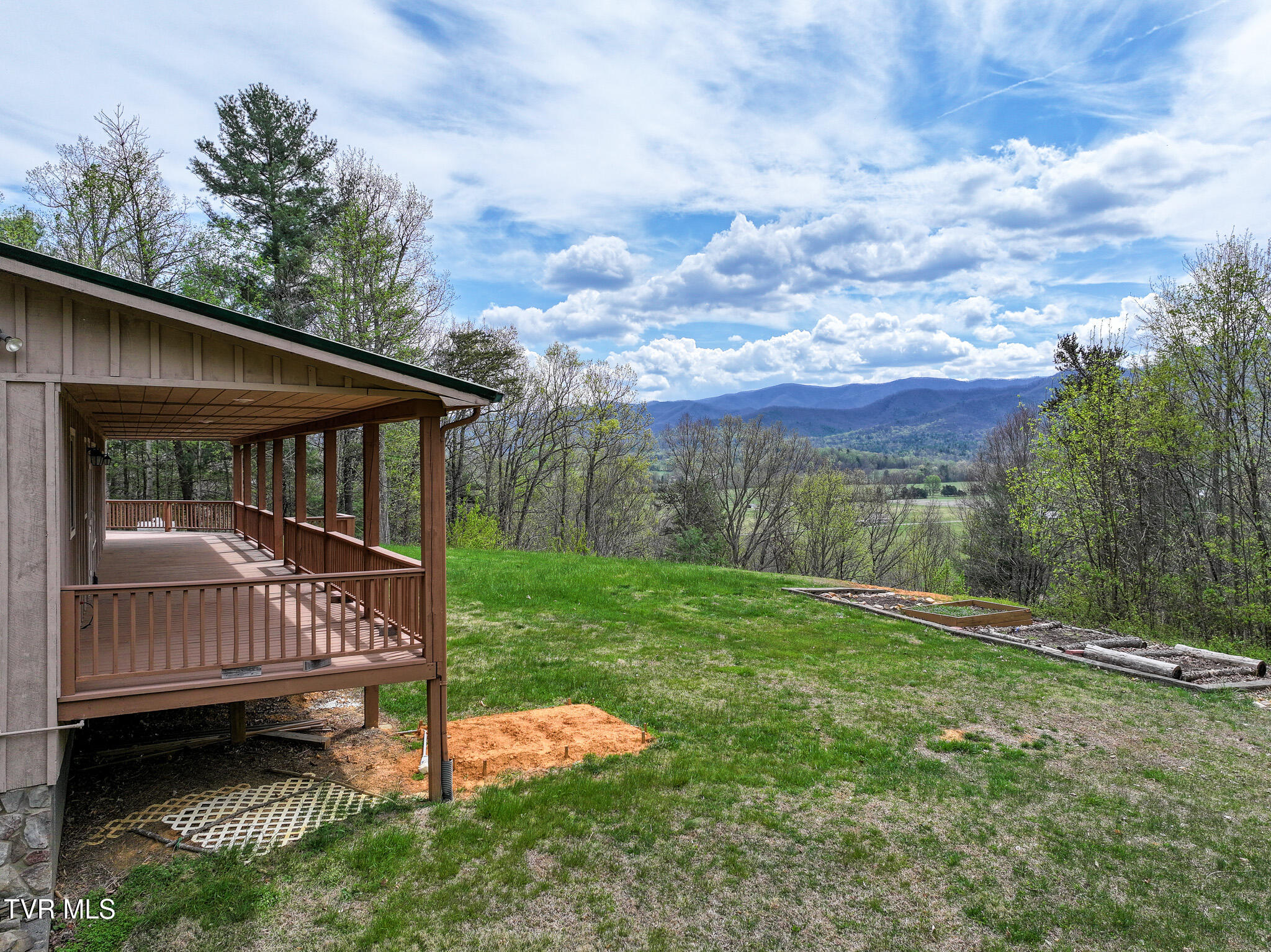 805 Fox Road Chuckey, TN 37641 - Photo 11 of 32 DJI_20260403112514_0047_D