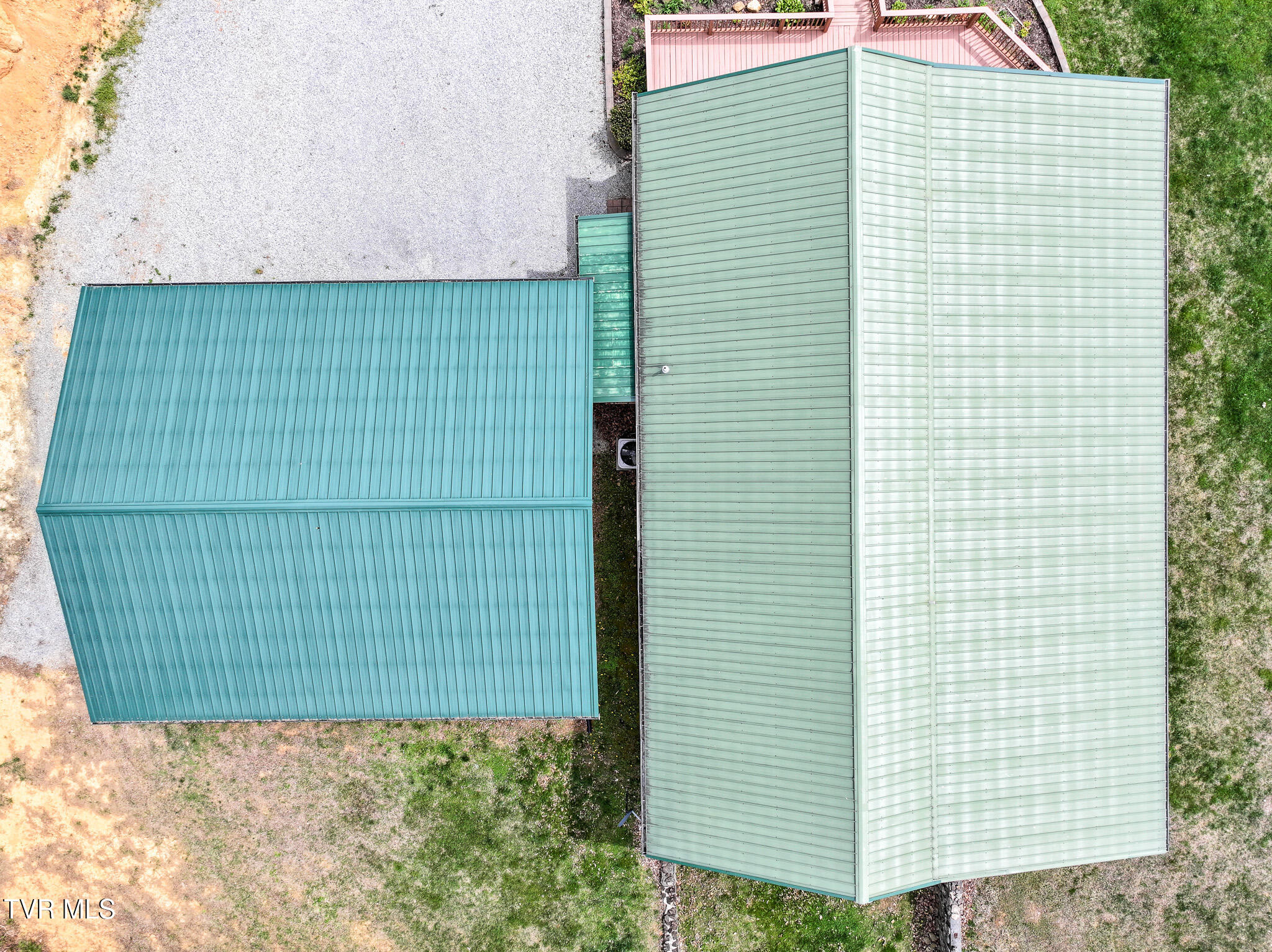 805 Fox Road Chuckey, TN 37641 - Photo 16 of 32 DJI_20260403112622_0052_D
