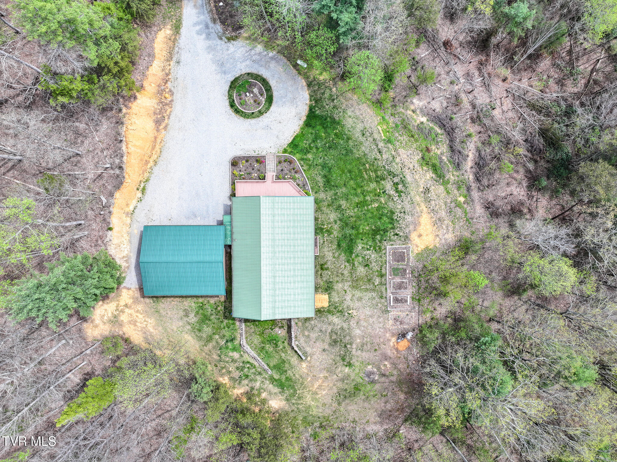 805 Fox Road Chuckey, TN 37641 - Photo 17 of 32 DJI_20260403112635_0053_D