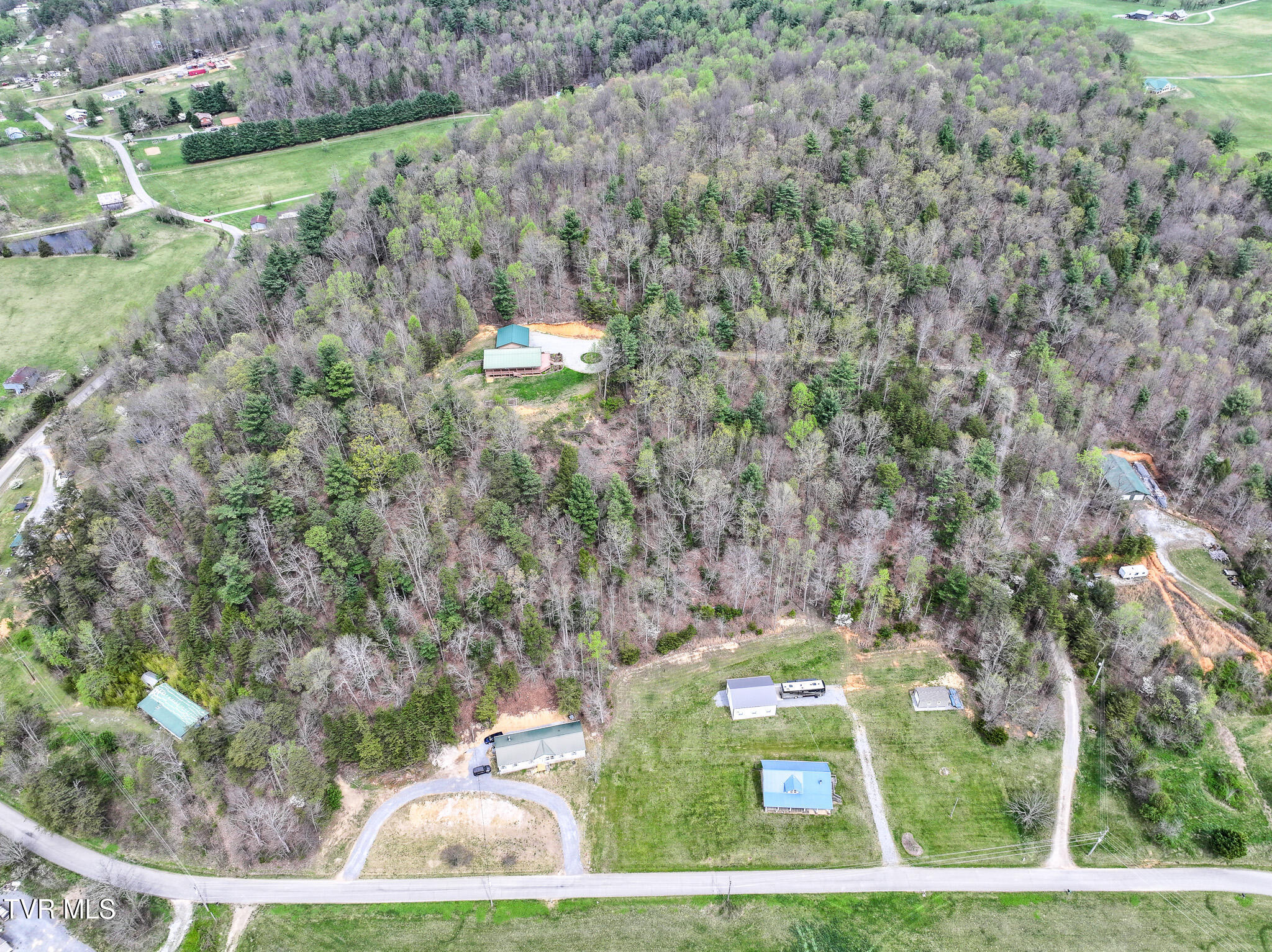 805 Fox Road Chuckey, TN 37641 - Photo 19 of 32 DJI_20260403112805_0057_D