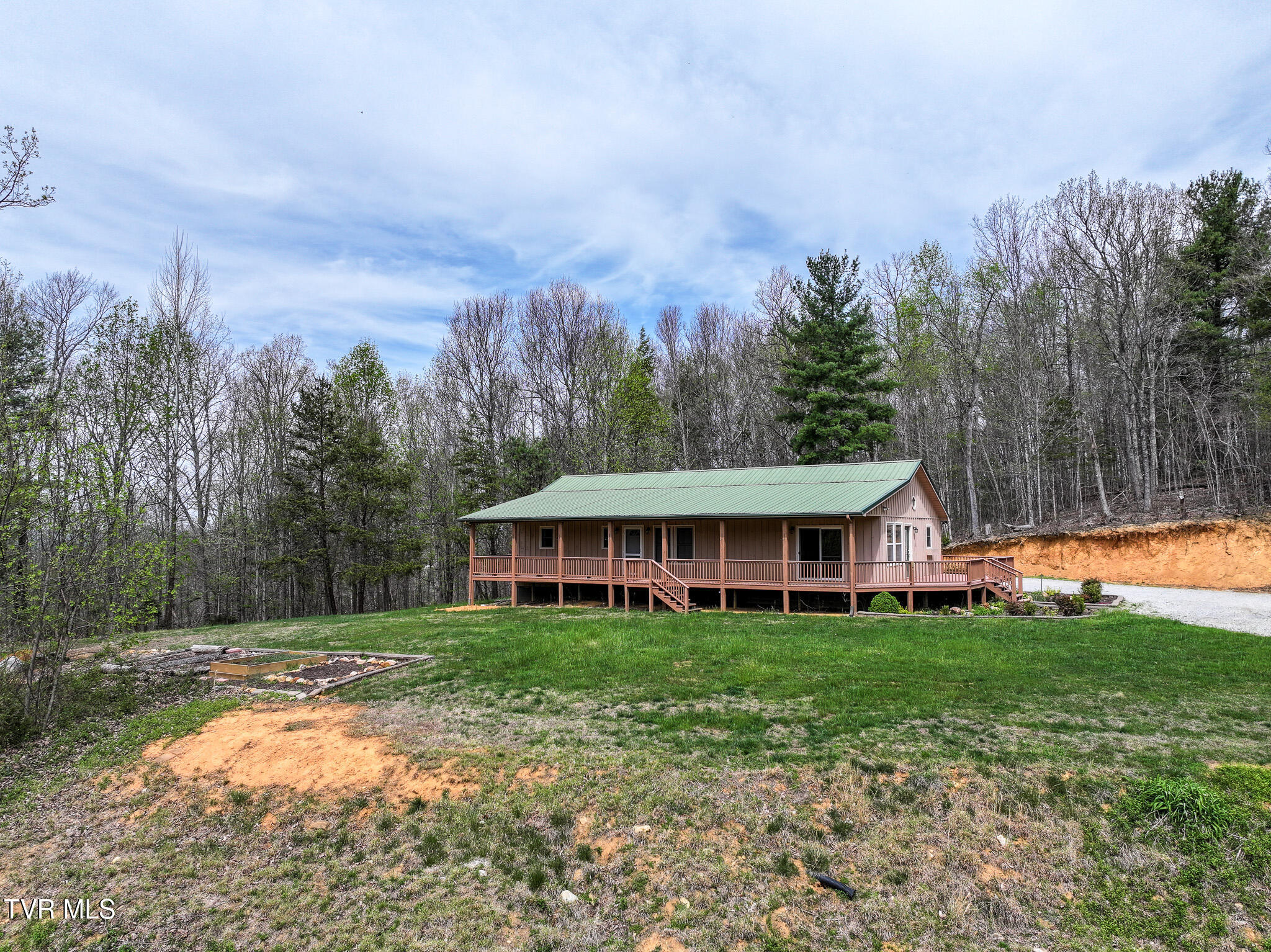 805 Fox Road Chuckey, TN 37641 - Photo 3 of 32 DJI_20260403112354_0040_D