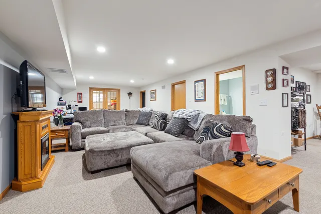 $430,000 | 10433 San Luis Lane, Orland Park, IL 60467