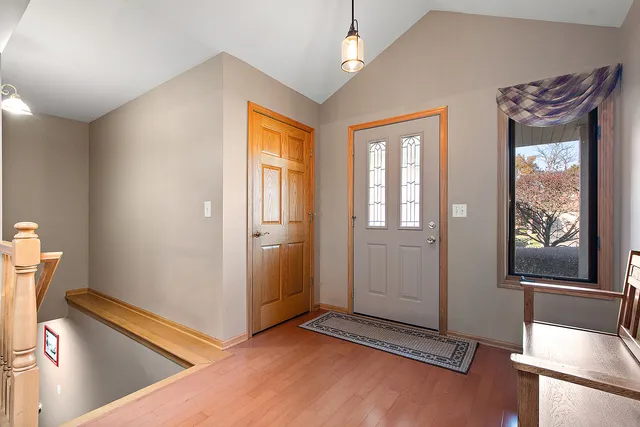 $430,000 | 10433 San Luis Lane, Orland Park, IL 60467