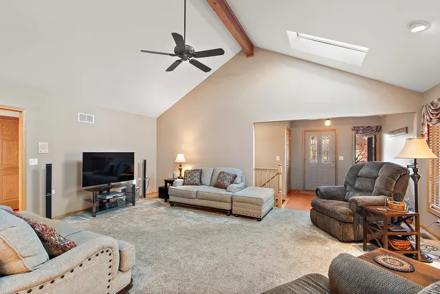 $430,000 | 10433 San Luis Lane, Orland Park, IL 60467