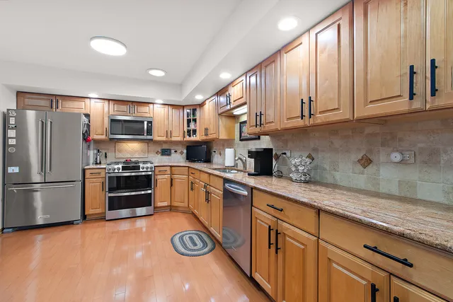 $430,000 | 10433 San Luis Lane, Orland Park, IL 60467