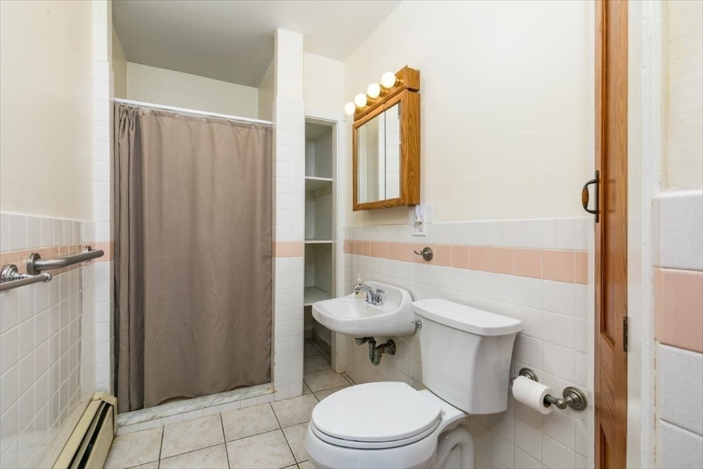 40 Congress Street Amesbury, MA 01913 - Photo 12 of 29