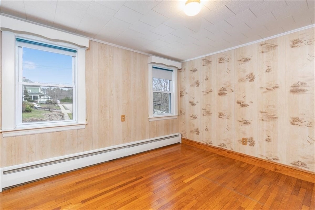 40 Congress Street Amesbury, MA 01913 - Photo 16 of 29