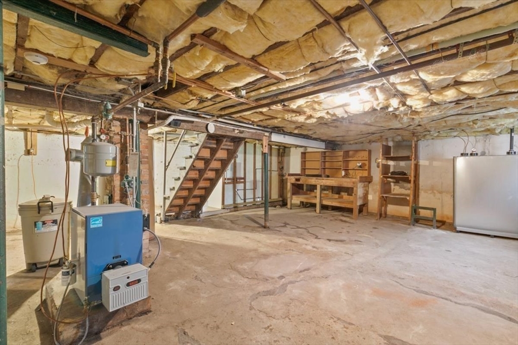 40 Congress Street Amesbury, MA 01913 - Photo 23 of 29