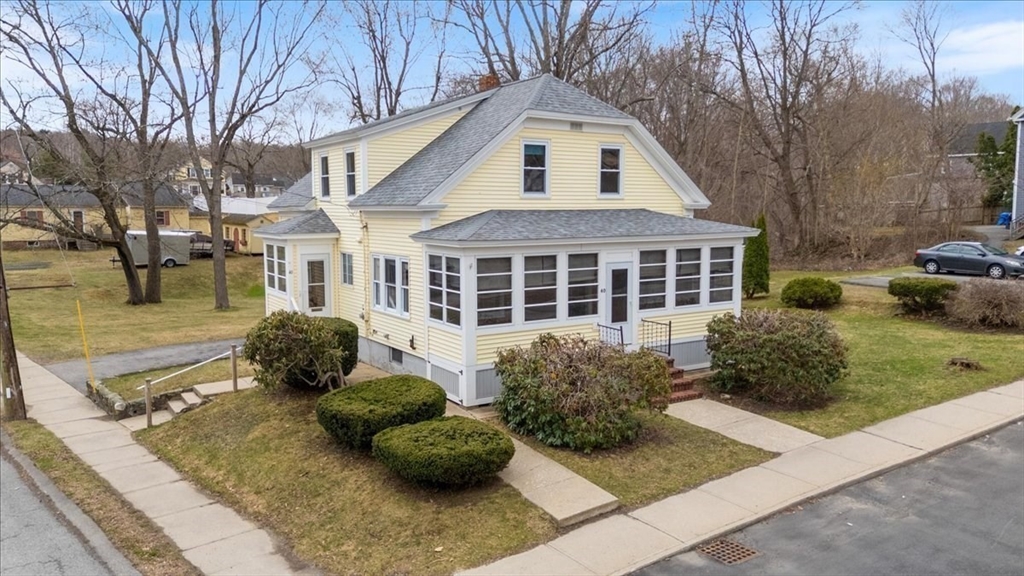 40 Congress Street Amesbury, MA 01913 - Photo 4 of 29