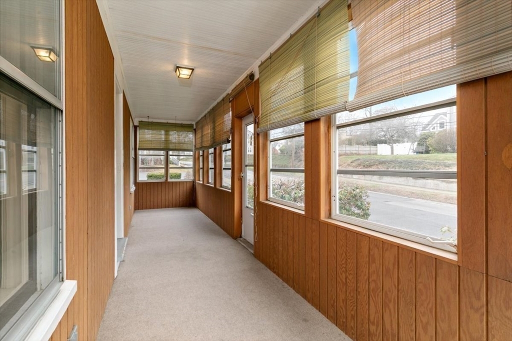 40 Congress Street Amesbury, MA 01913 - Photo 6 of 29