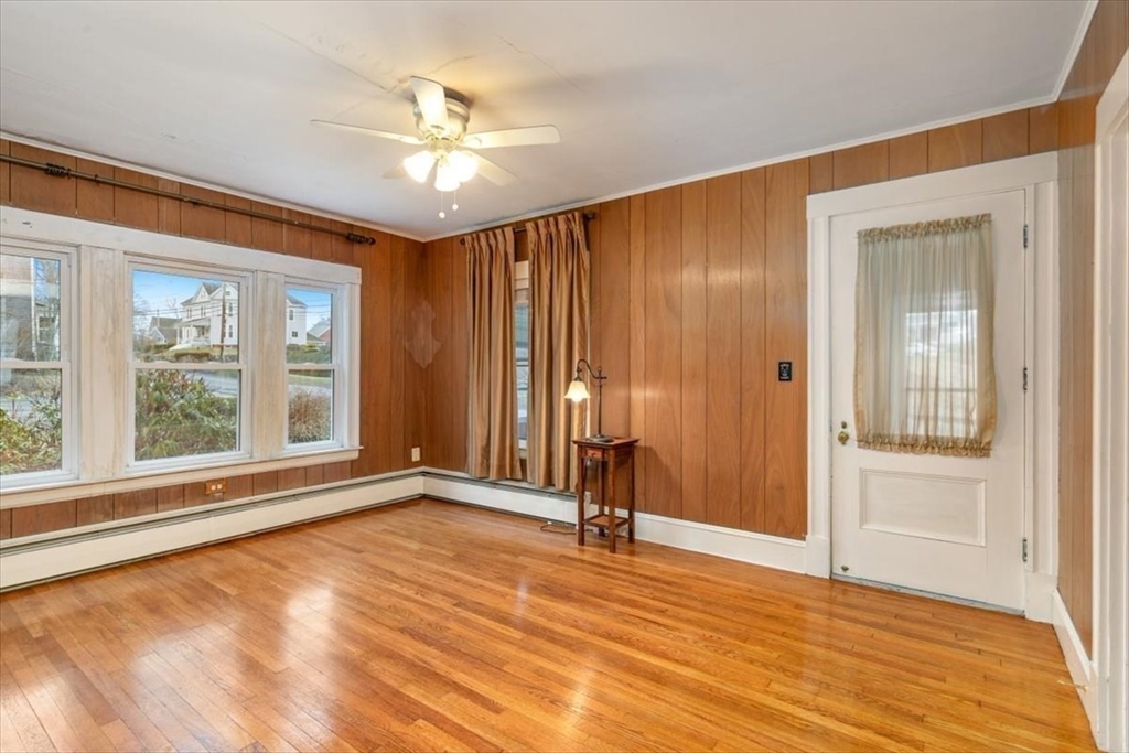 40 Congress Street Amesbury, MA 01913 - Photo 8 of 29