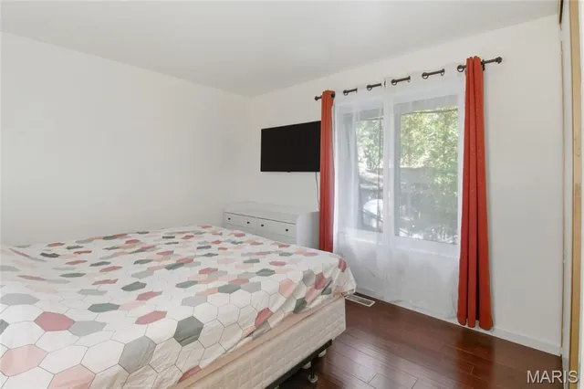 $164,900 | 4376 Tavistock Circle, St. Louis, MO 63129