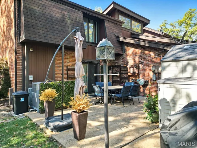 $164,900 | 4376 Tavistock Circle, St. Louis, MO 63129